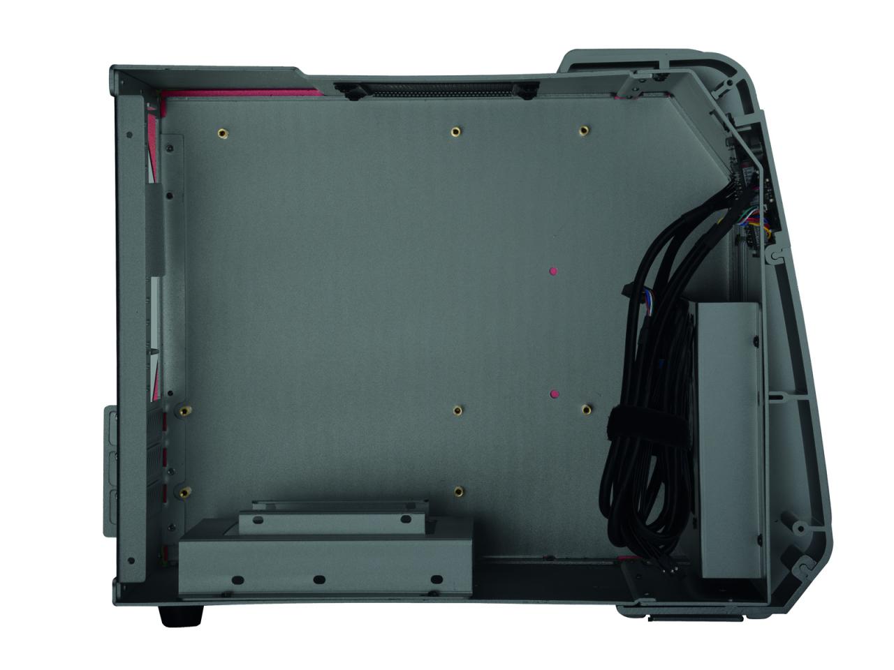 [12/12/2016] Das Steelwing ist ein m-ATX-Gehäuse aus Aluminium und Glas. (6)
