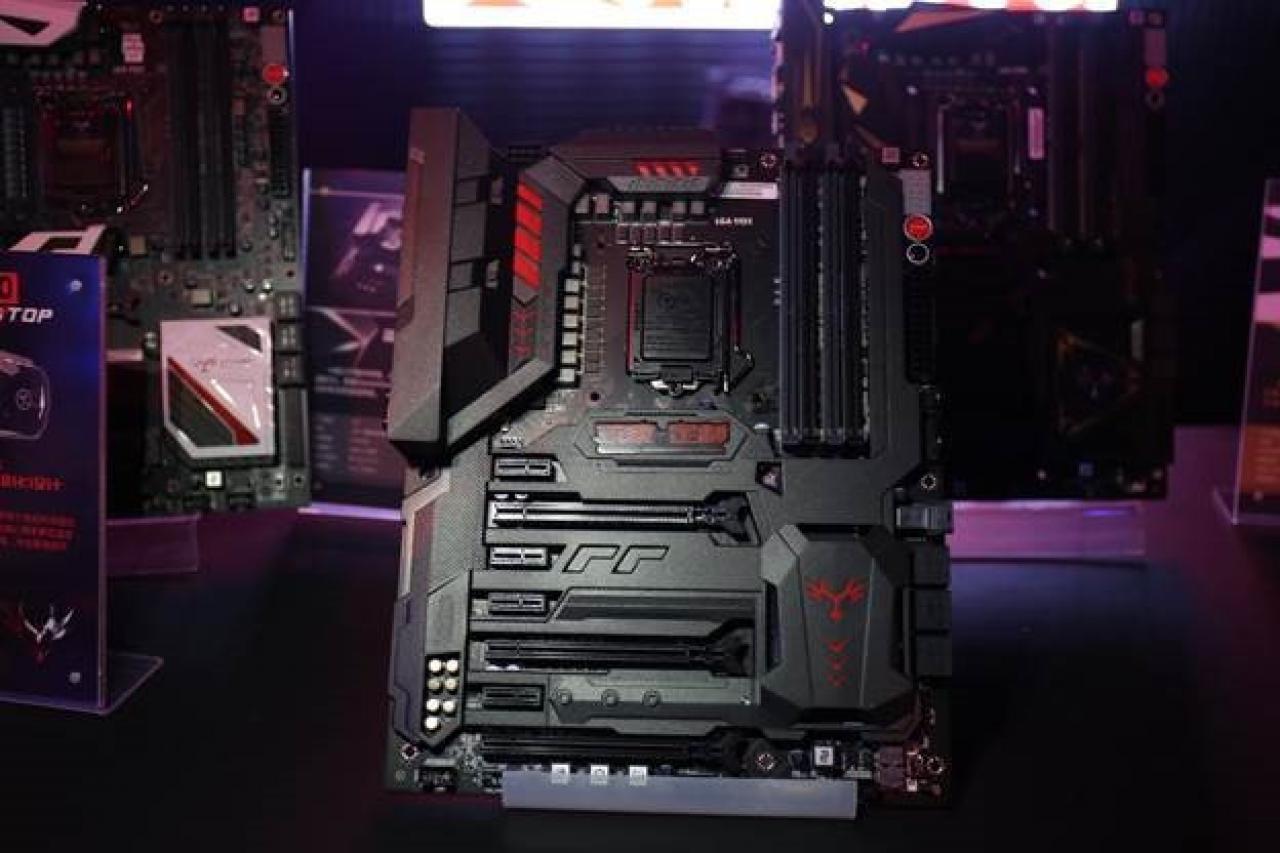 [23/12/2016] Colorful Z270 1