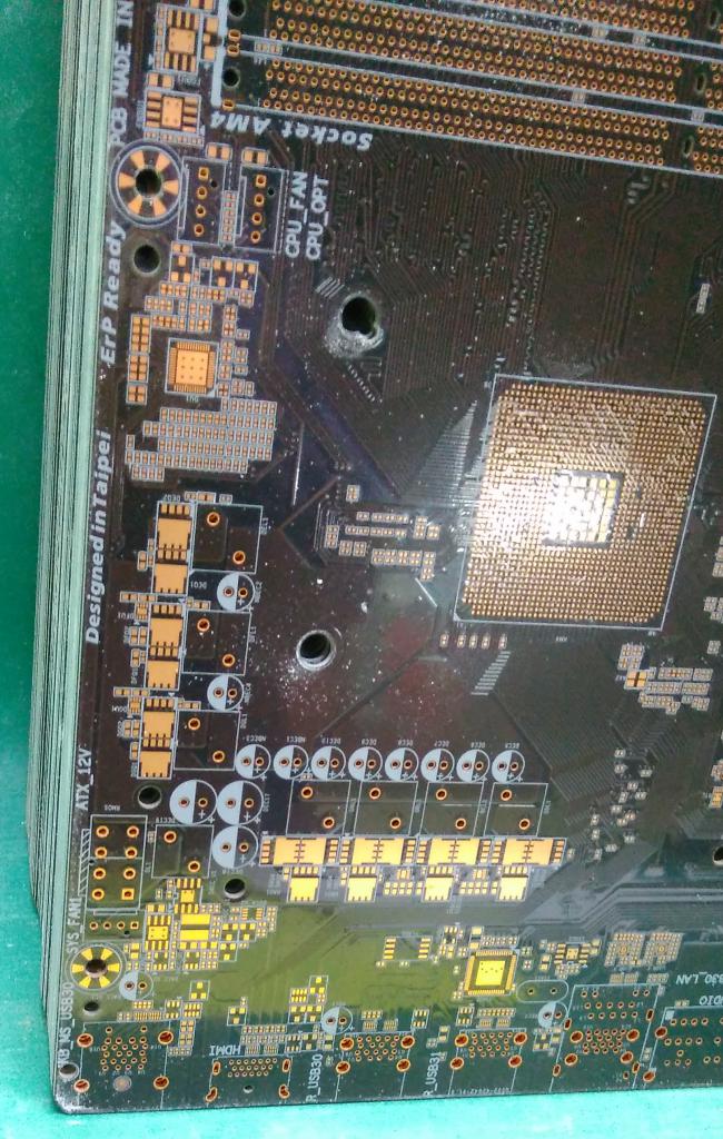 [29/12/2016] Gigabyte AX370-Gaming K3 mit AM4-Sockel für Ryzen abgelichtet (2)