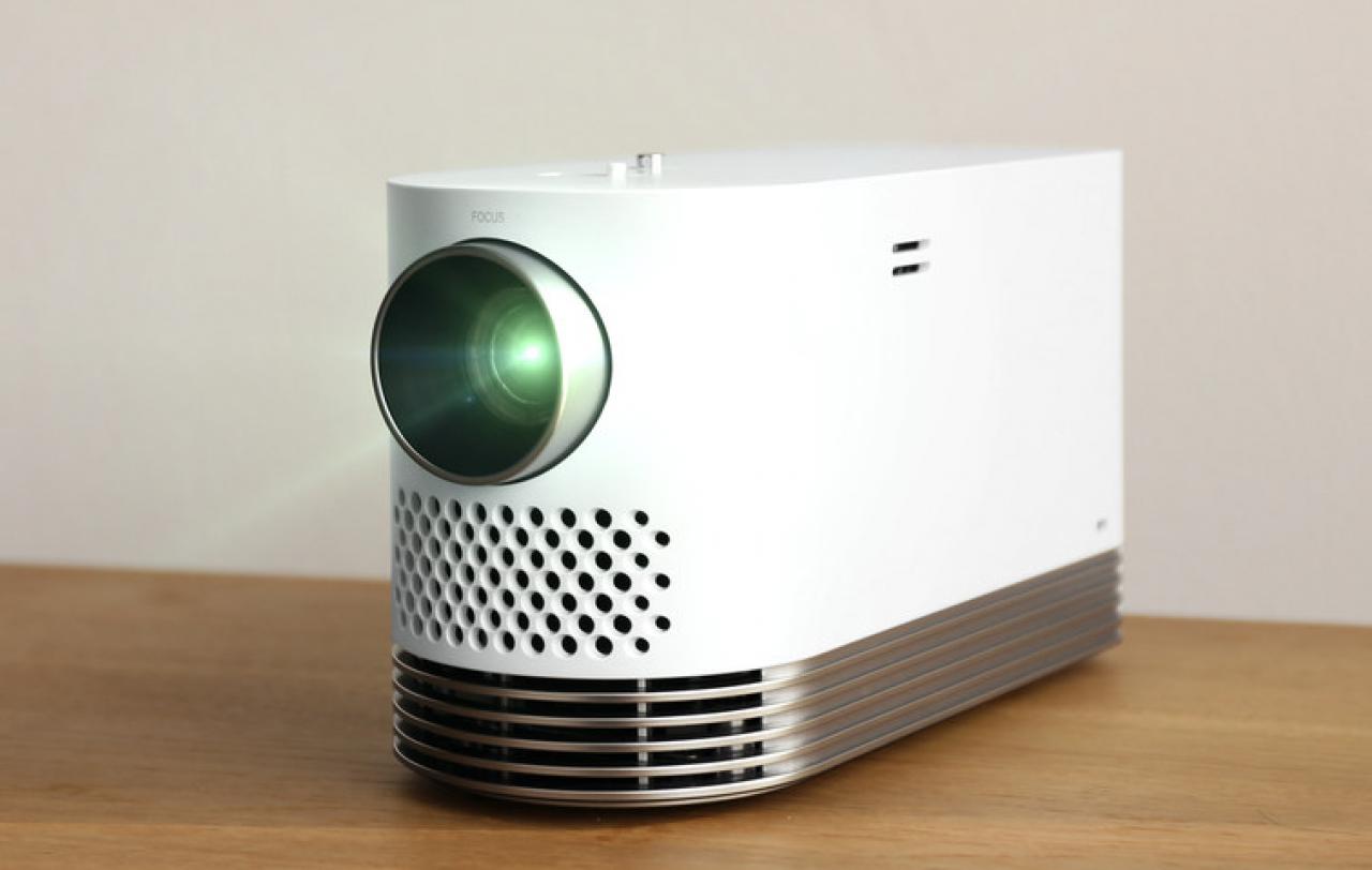 [21/12/2016] LG ProBeam: kompakter Laserprojektor für Heimkino auf der CES 2017 (1)