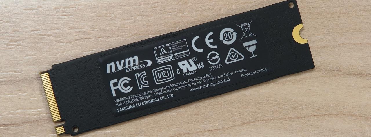 [01/12/2016] Samsung SSD 960 Evo - Rückseite