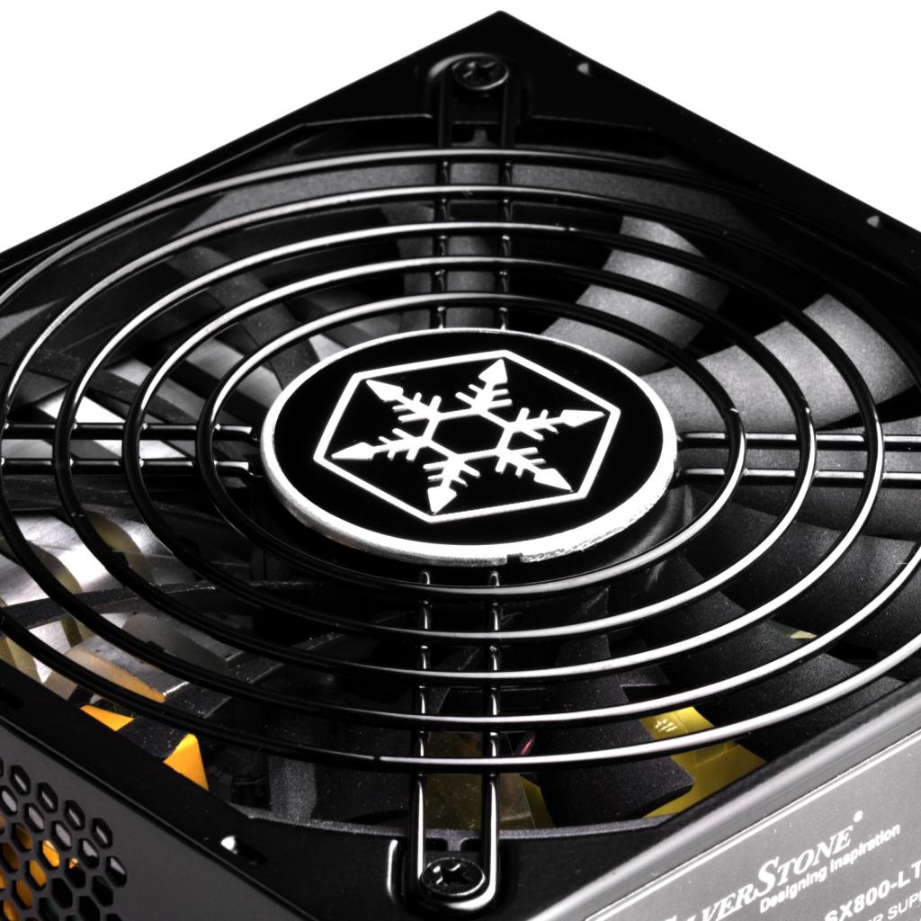 [13/12/2016] Silverstone SX800-LTI: Erstes SFX-L-Netzteil mit Titanium-Effizienz (2)