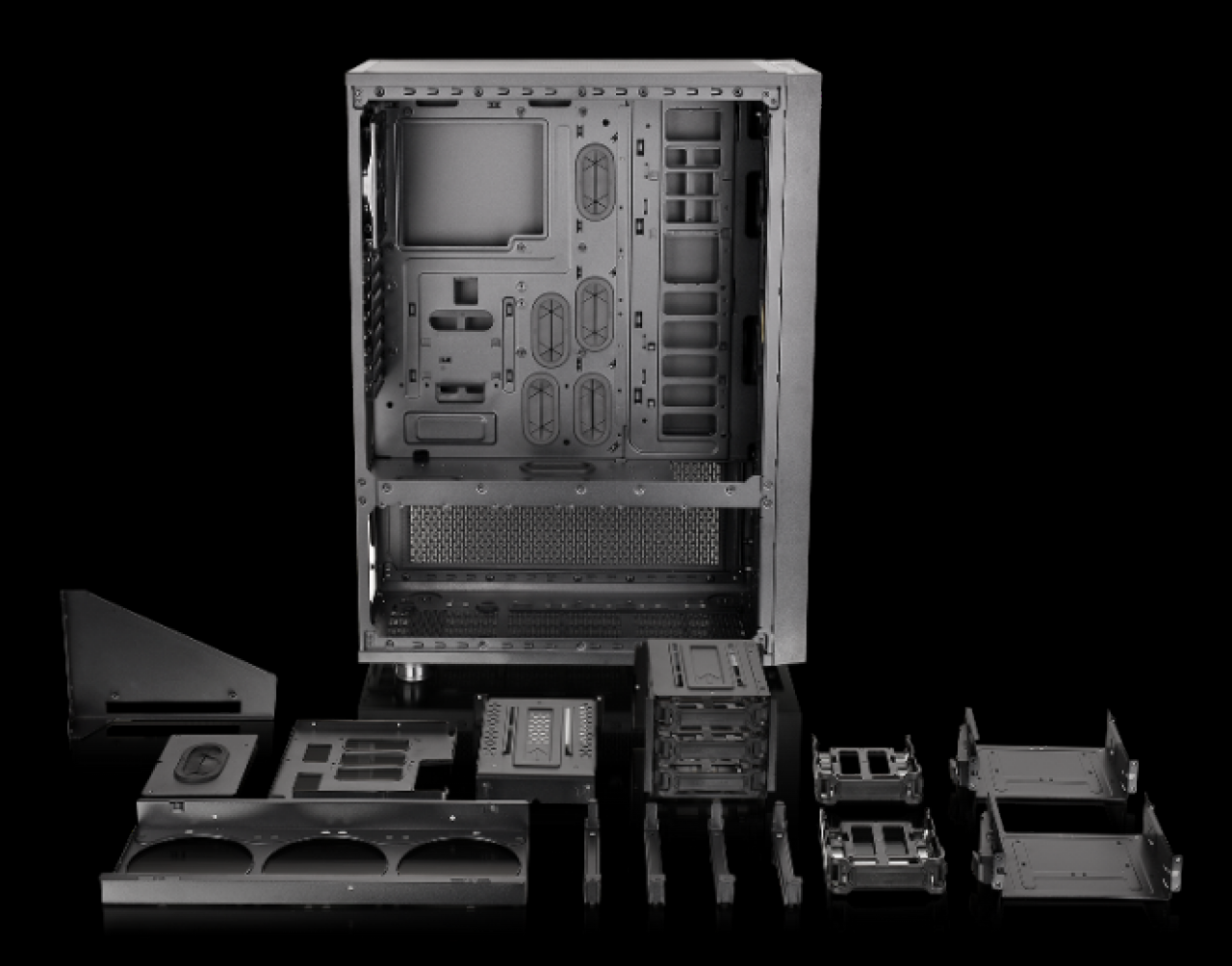 [20/12/2016] Thermaltake Core X71 (3)