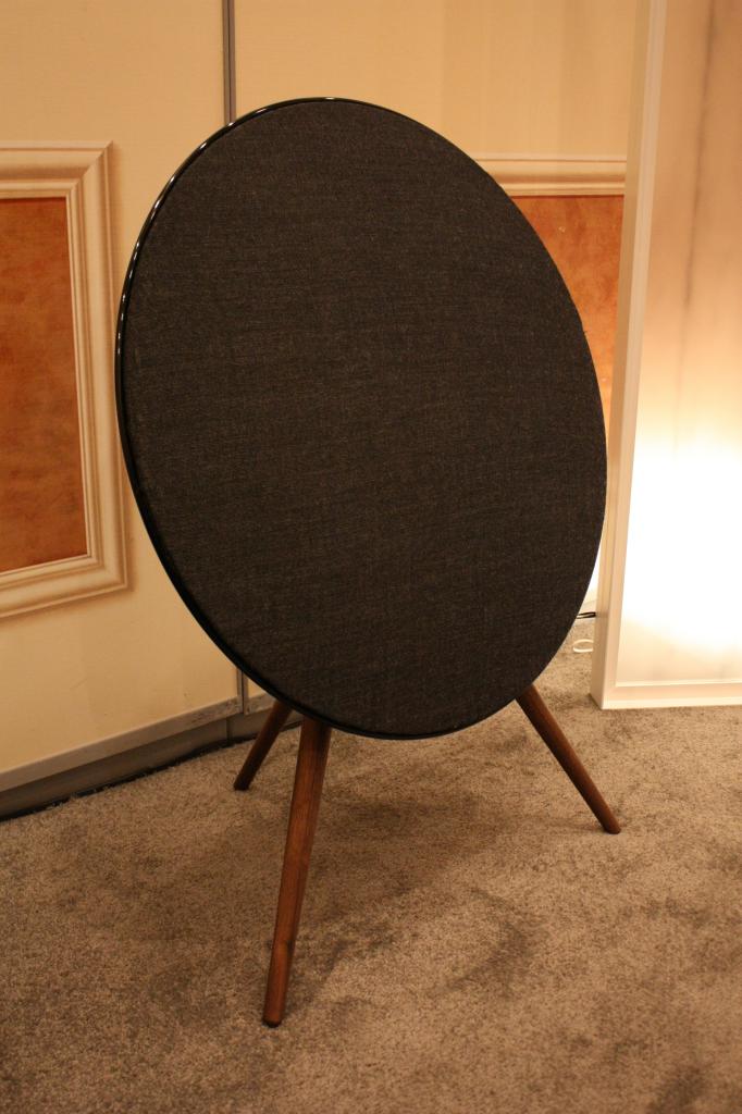 [09/01/2017] ... und auch mit dem Beoplay A9 Kontakt auf