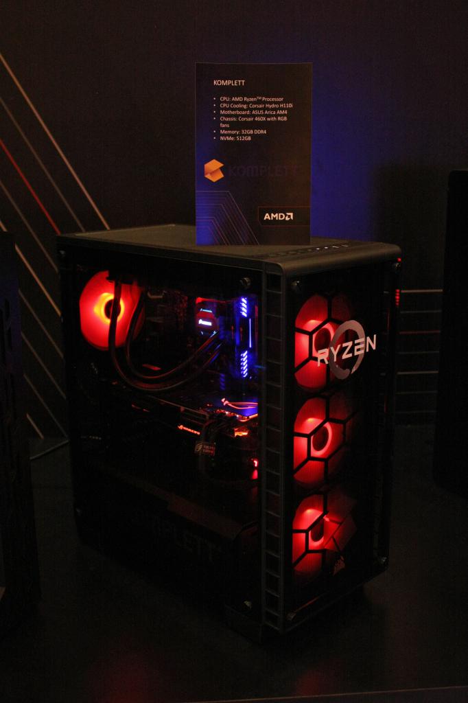 [07/01/2017] CES 2017: AMD zeigt AM4-Komplettsysteme mit Ryzen (3)