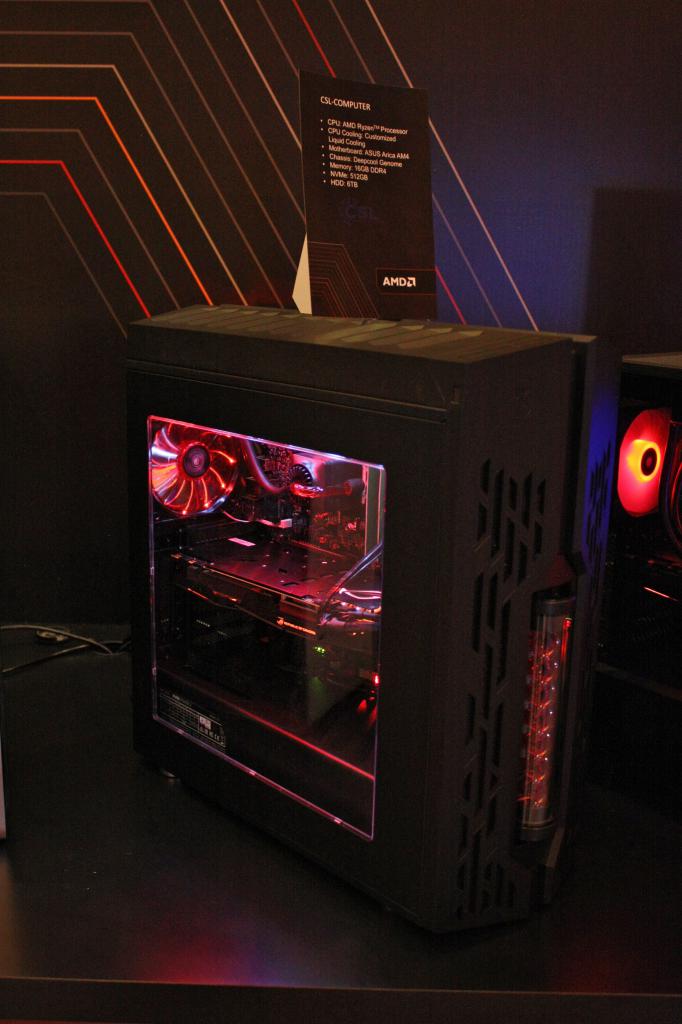 [07/01/2017] CES 2017: AMD zeigt AM4-Komplettsysteme mit Ryzen (4)