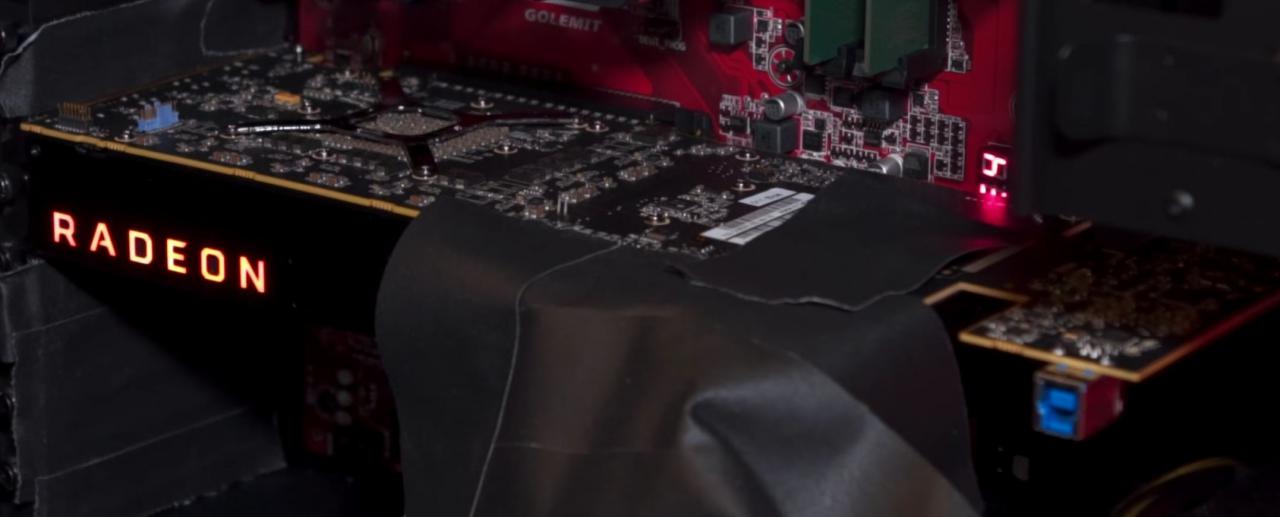 [09/01/2017] Radeon Vega: Foto eines Entwickler-Boards (1)