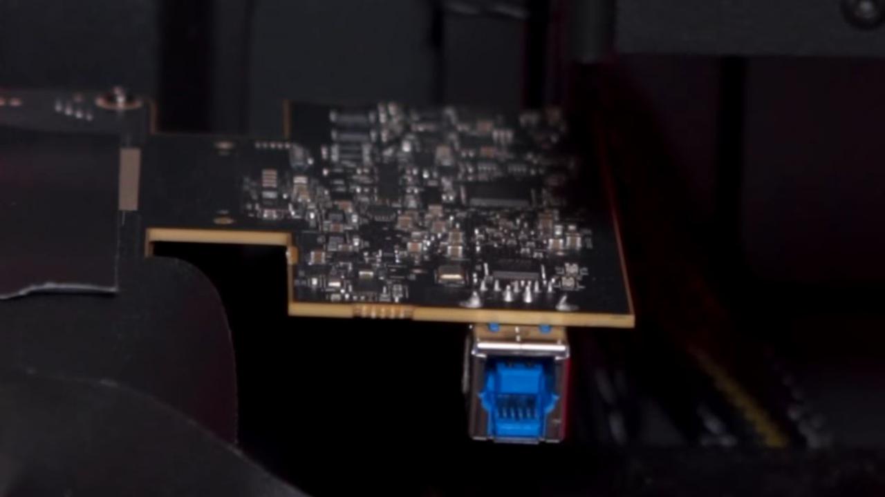 [09/01/2017] Radeon Vega: Foto eines Entwickler-Boards (2)