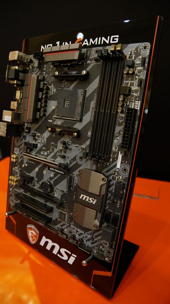 [04/01/2017] MSI B350 Tomahawk (3)