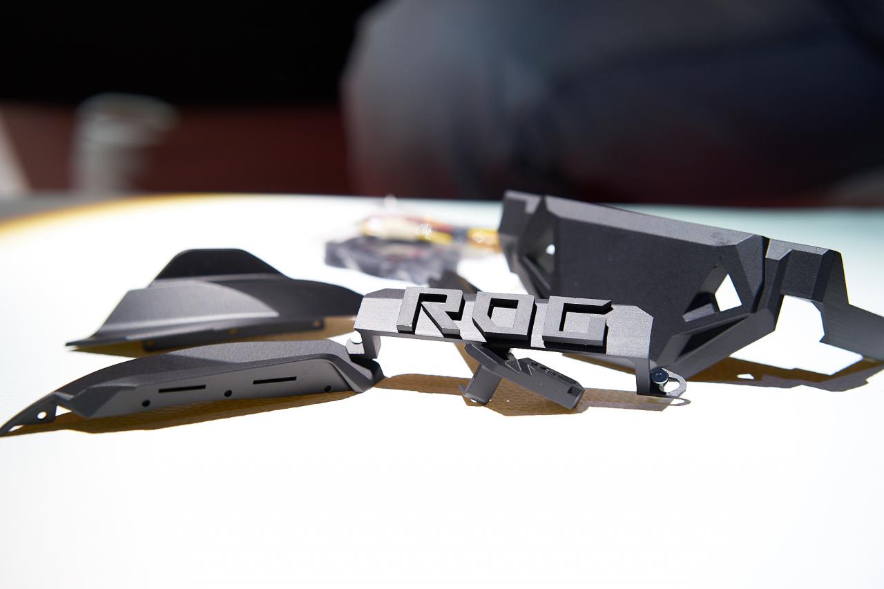 [16/01/2017] Asus auf der Dreamhack Leipzig 2017: ROG Maximus IX Apex mit zwei RAM-Bänken für Übertakter (10)