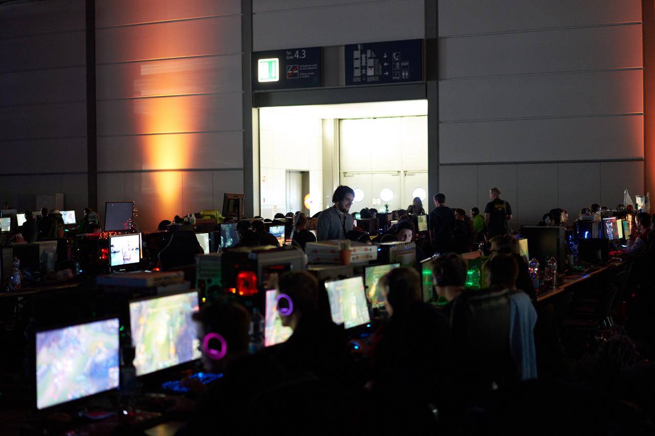 [16/01/2017] PCGH auf der Dreamhack Leipzig 2017: Von müden Gamern, CS-GO-Turnieren und Cosplayern (107)