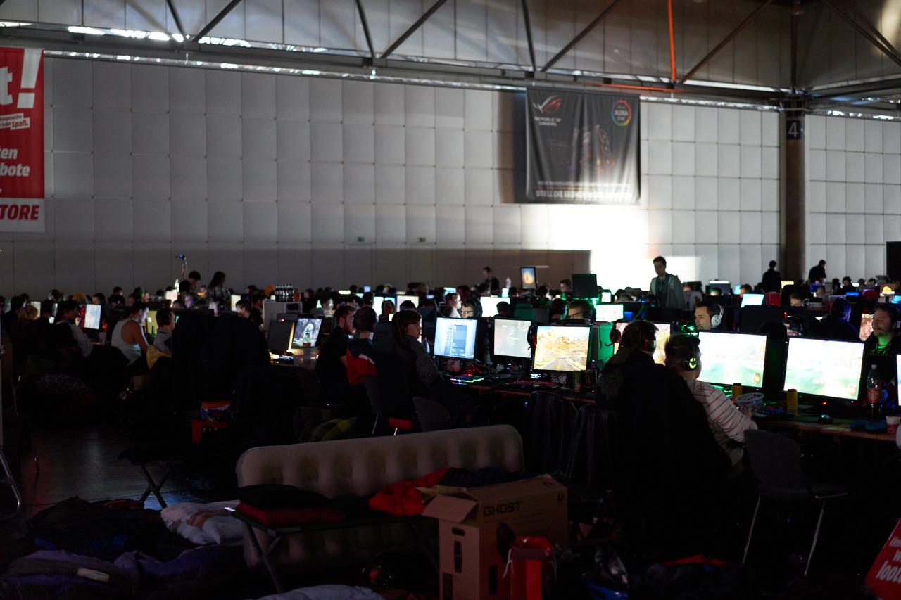 [16/01/2017] PCGH auf der Dreamhack Leipzig 2017: Von müden Gamern, CS-GO-Turnieren und Cosplayern (112)