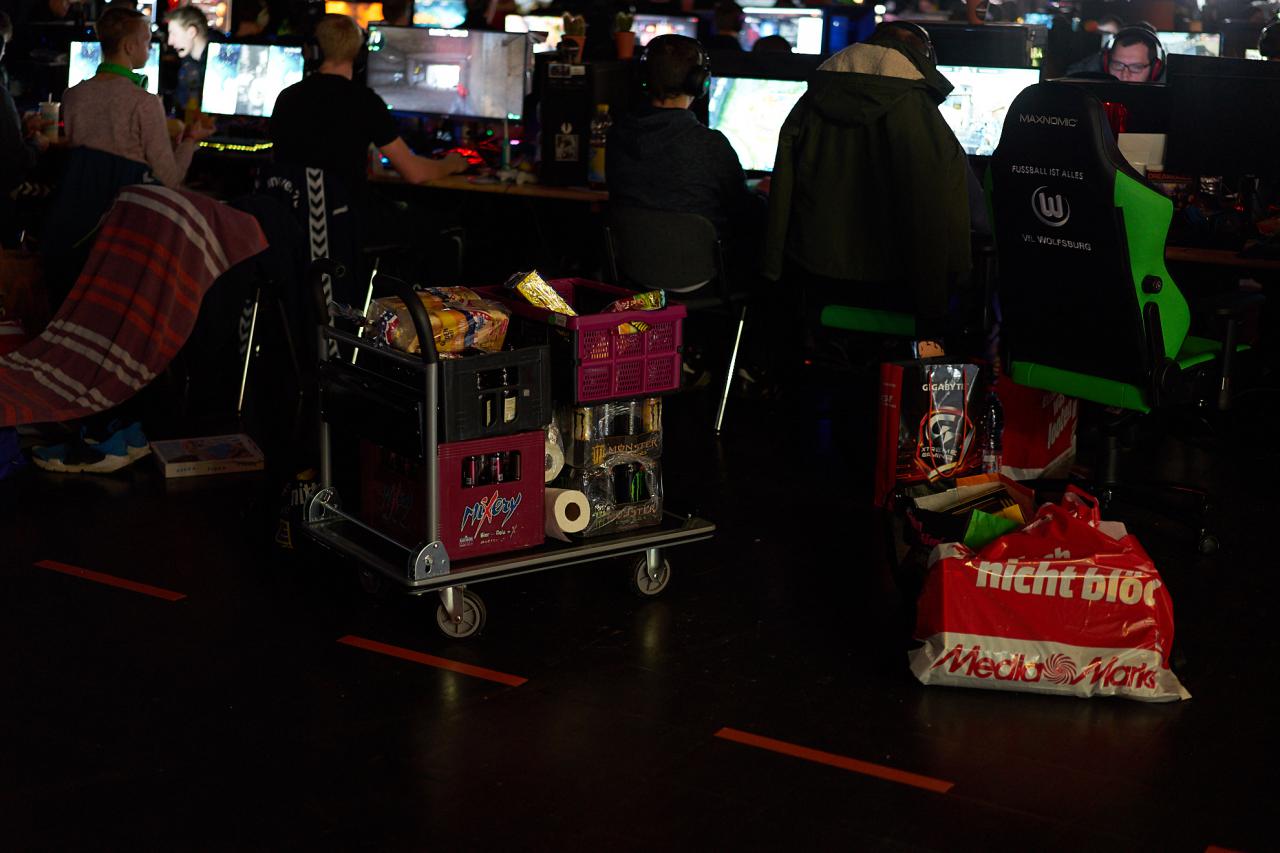 [16/01/2017] PCGH auf der Dreamhack Leipzig 2017: Von müden Gamern, CS-GO-Turnieren und Cosplayern (123)