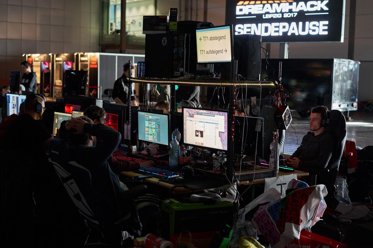 [16/01/2017] PCGH auf der Dreamhack Leipzig 2017: Von müden Gamern, CS-GO-Turnieren und Cosplayern (129)