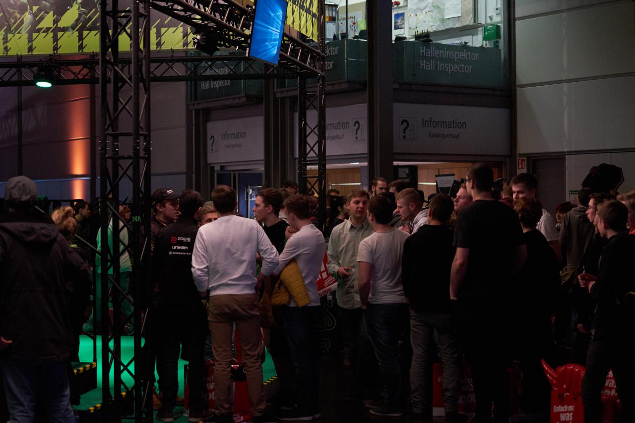 [16/01/2017] PCGH auf der Dreamhack Leipzig 2017: Von müden Gamern, CS-GO-Turnieren und Cosplayern (81)