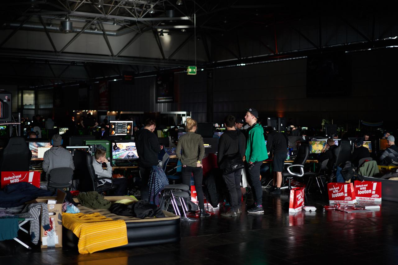 [16/01/2017] PCGH auf der Dreamhack Leipzig 2017: Von müden Gamern, CS-GO-Turnieren und Cosplayern (88)