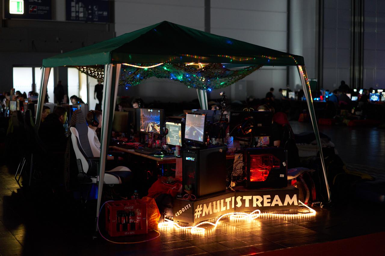 [16/01/2017] PCGH auf der Dreamhack Leipzig 2017: Von müden Gamern, CS-GO-Turnieren und Cosplayern (95)