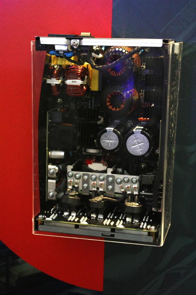 [11/01/2017] MasterWatt Maker MIJ 1200 03