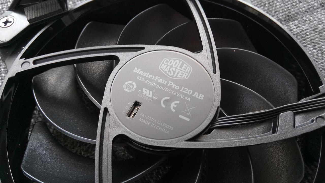[26/01/2017] Cooler Master Master Air Pro 3 und 4 (8)