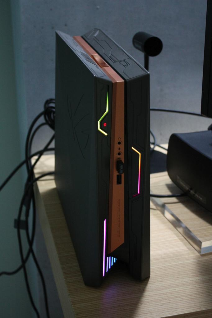 [10/01/2017] ROG GR8 II 01