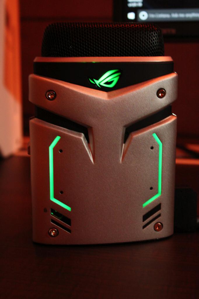 [10/01/2017] ROG Strix Magnus 01