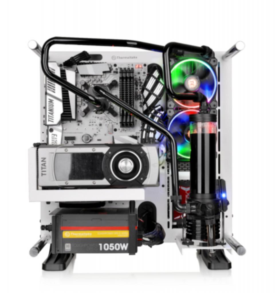 [13/01/2017] Thermaltake C1000 Opaque Coolant Black in Modding Case 1