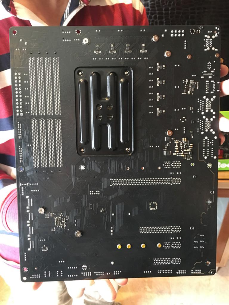 [10/01/2017] X370 Professional Gaming 02