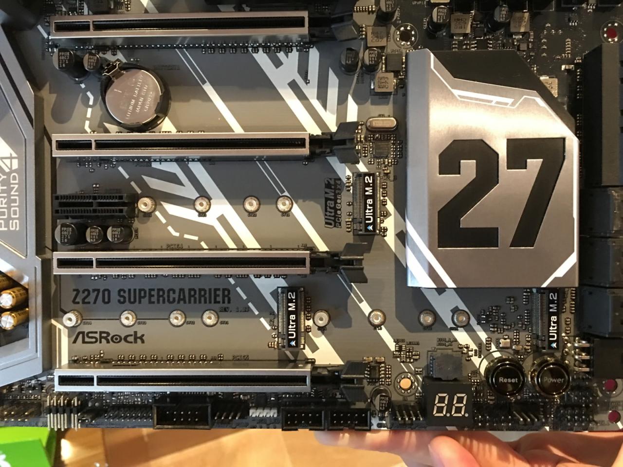 [10/01/2017] Z270 Supercarrier 02
