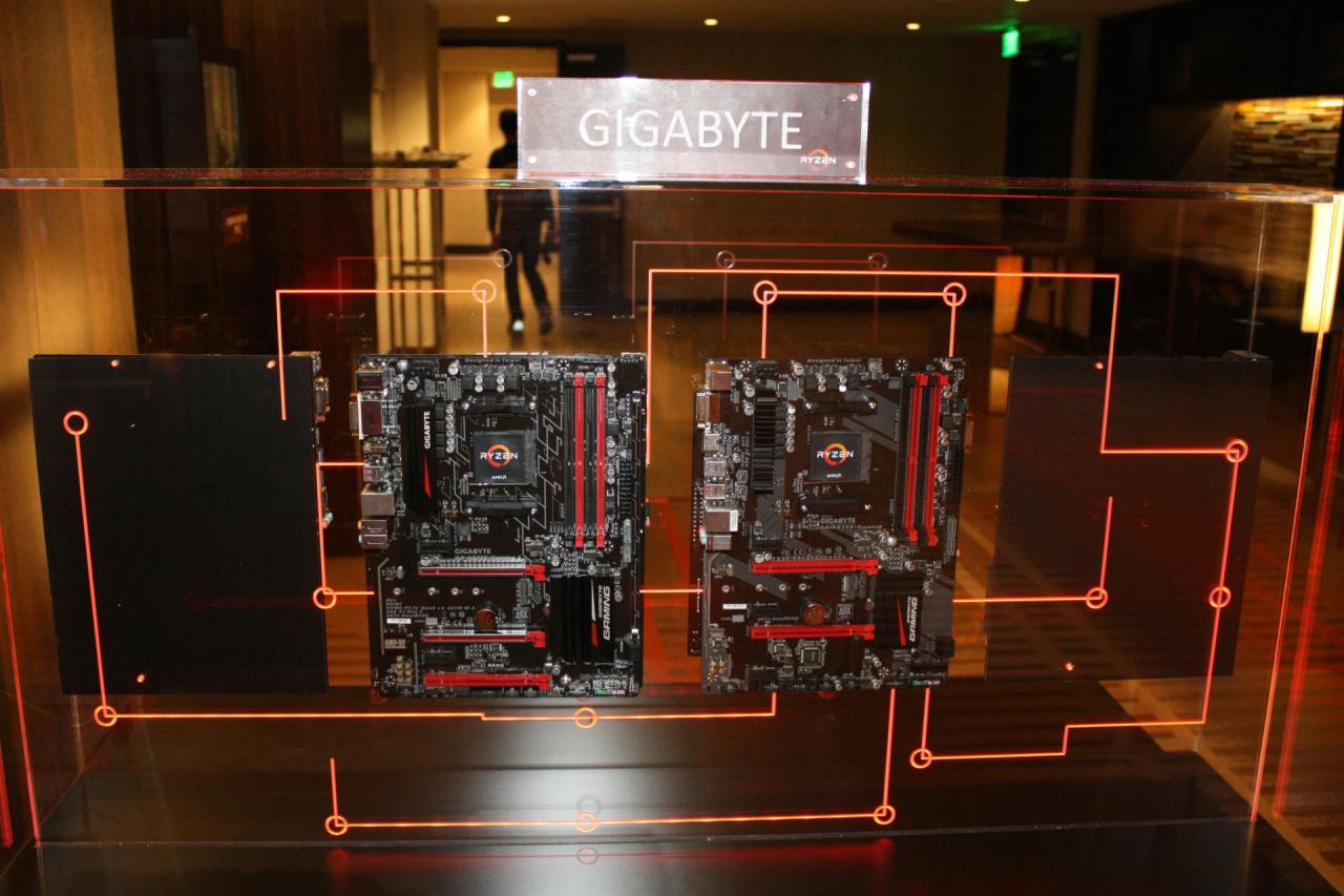 [22/02/2017] AMDs Radeon-Vega-Prototyp (9)