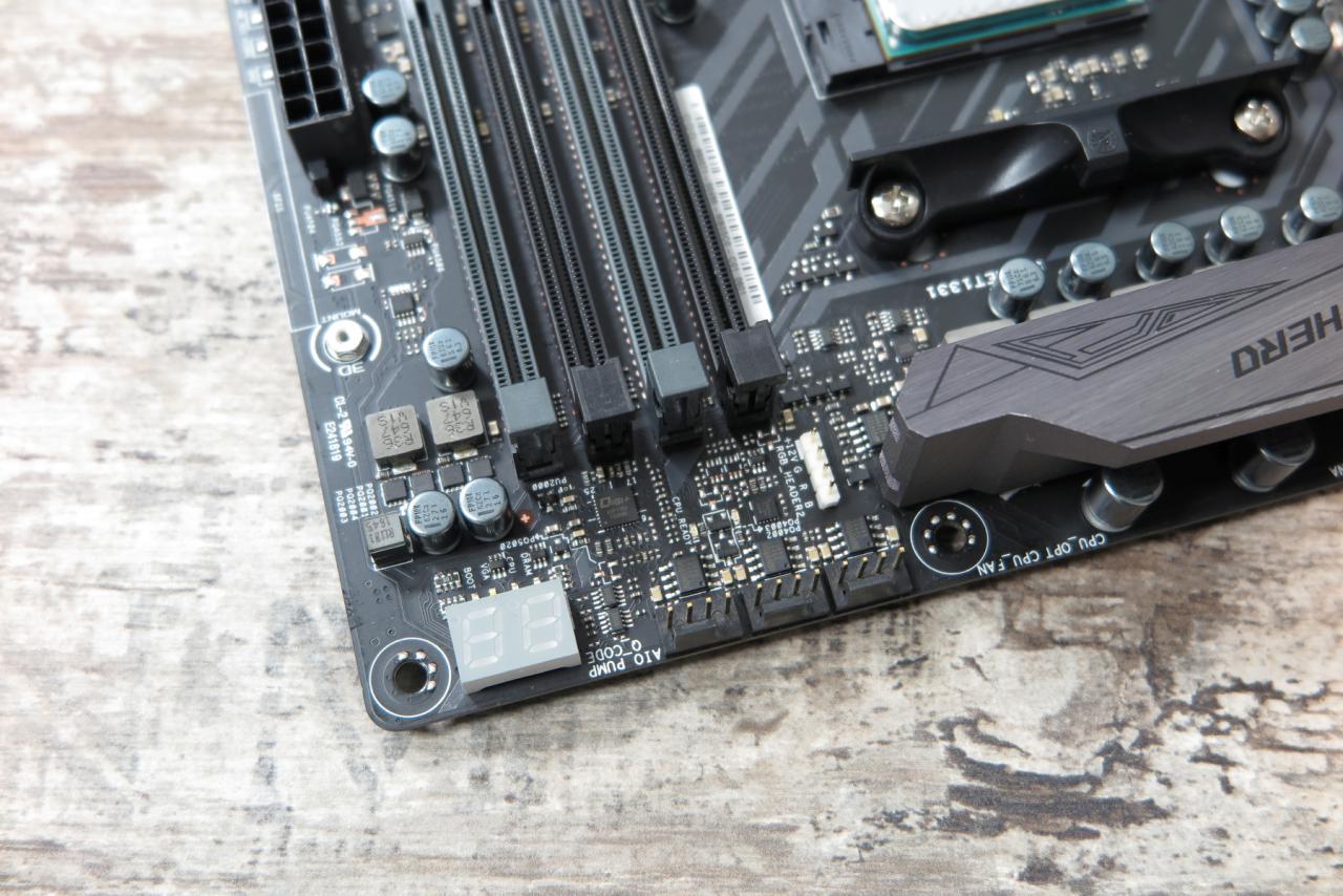 [23/02/2017] Asus ROG Crosshair VI Hero für Ryzen-Test im PCGH-Testlabor (3)