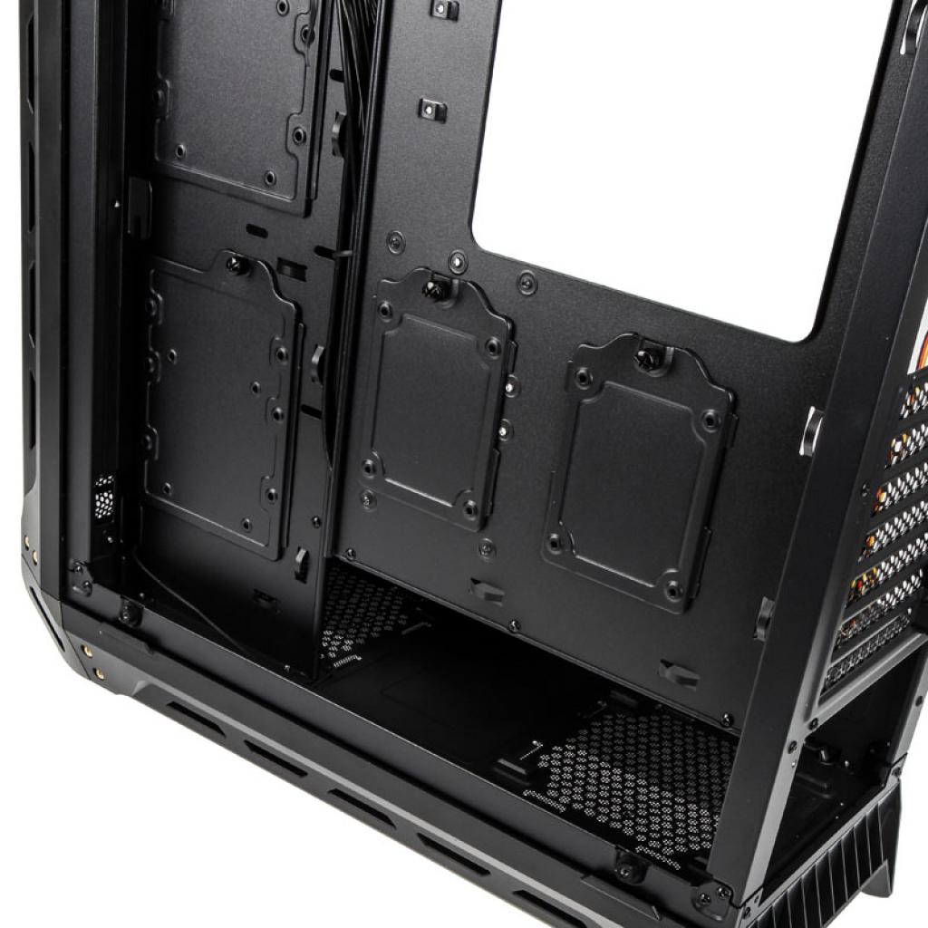 [23/02/2017] Cougar Panzer Midi Tower: Martialisches PC-Gehäuse mit Hartglas und Military-Optik (3)
