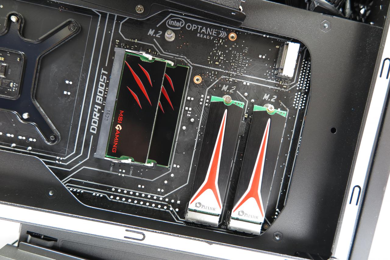 [17/02/2017] Zwei Plextor-SSDs mit je 512 GiByte im RAID-Verbund