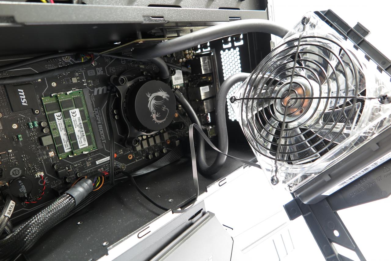 [17/02/2017] Radiator der CPU-Wasserkühlung demontiert