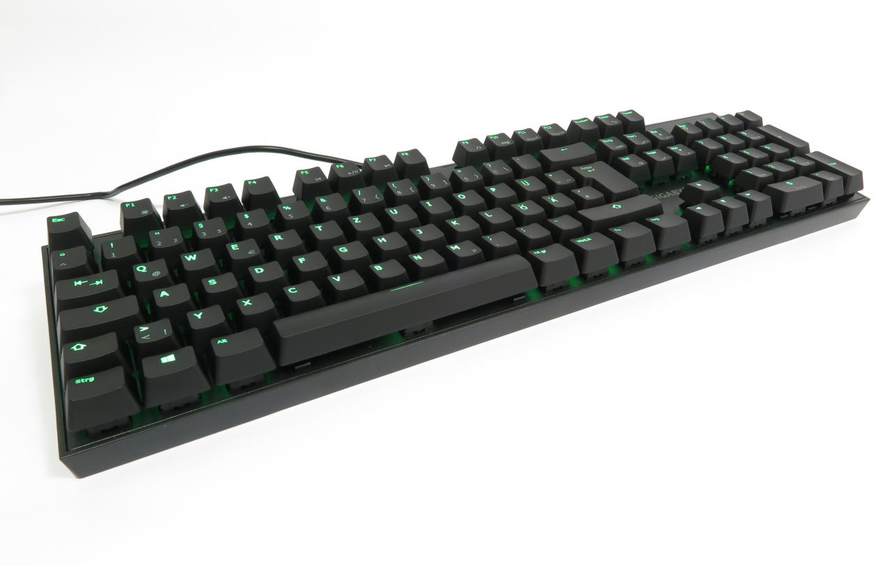 [09/02/2017] Gigabyte Force K85 RGB: Günstiger, bunt beleuchteter mechanischer Spielpartner im Test (5)