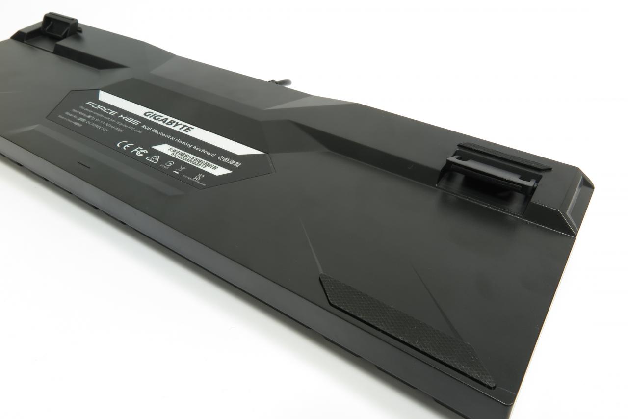 [09/02/2017] Gigabyte Force K85 RGB: Günstiger, bunt beleuchteter mechanischer Spielpartner im Test (10)