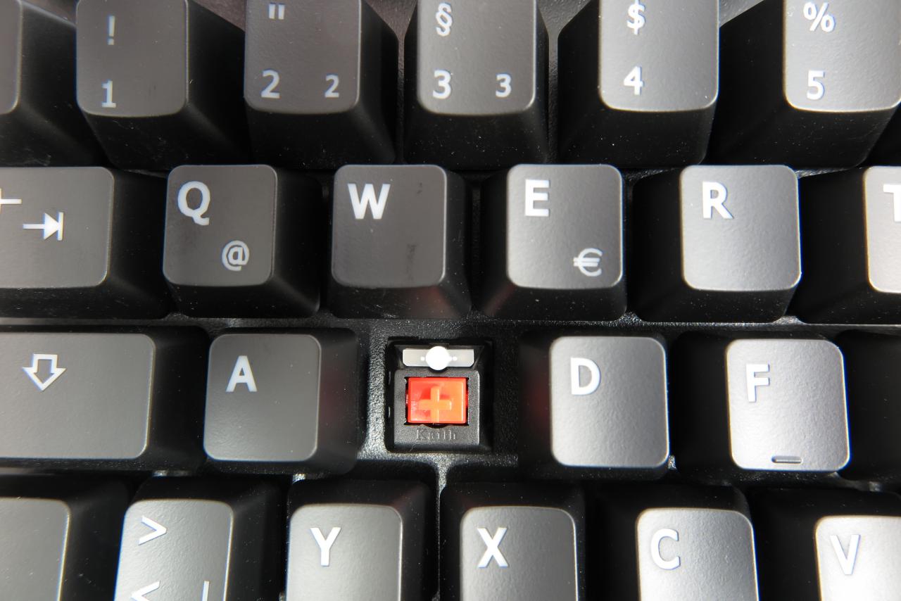 Gigabyte Force K85 RGB: G&uuml;nstiger, bunt beleuchteter mechanischer Spielpartner im Test (14)