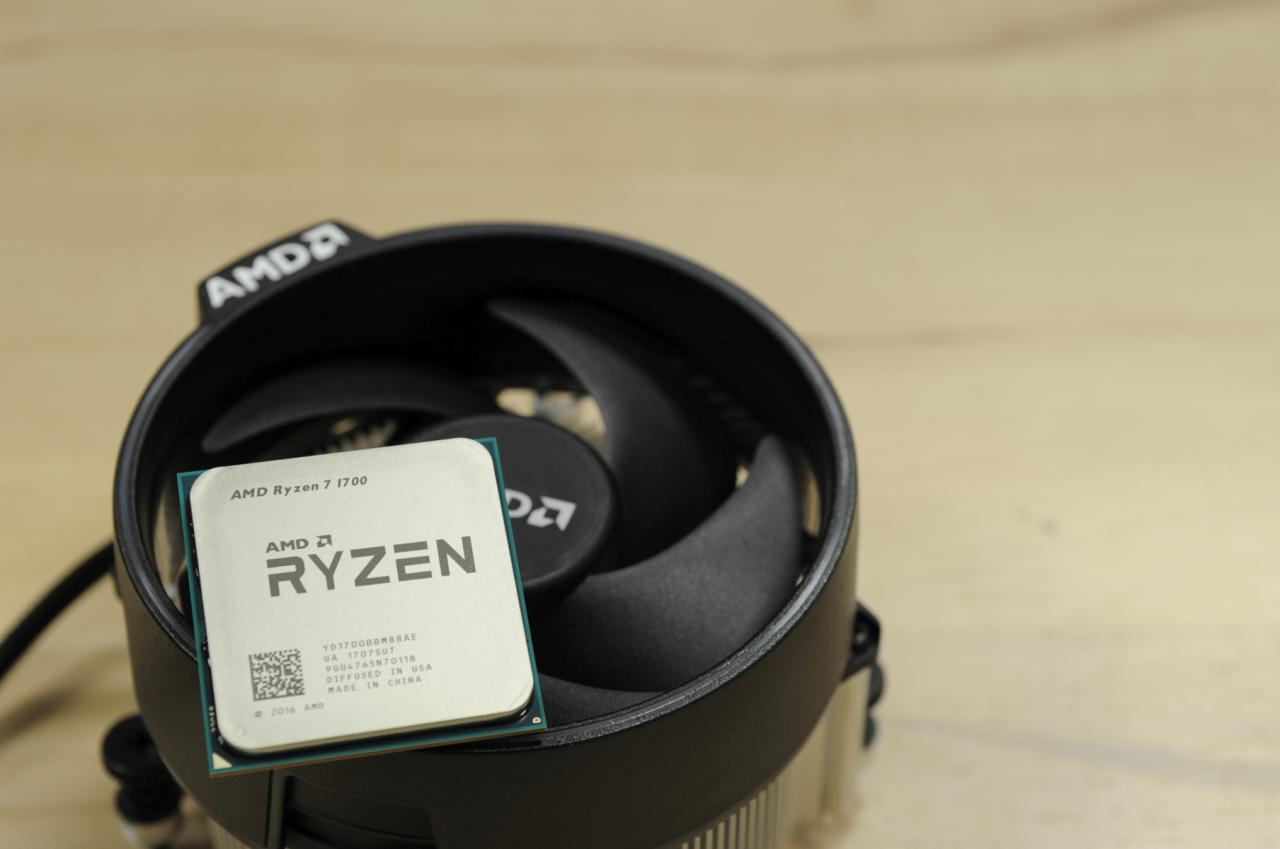 [03/03/2017] Ryzen 7 1700 mit Wraith-Spire-LED-Kühler im PCGH-Testlabor (14)