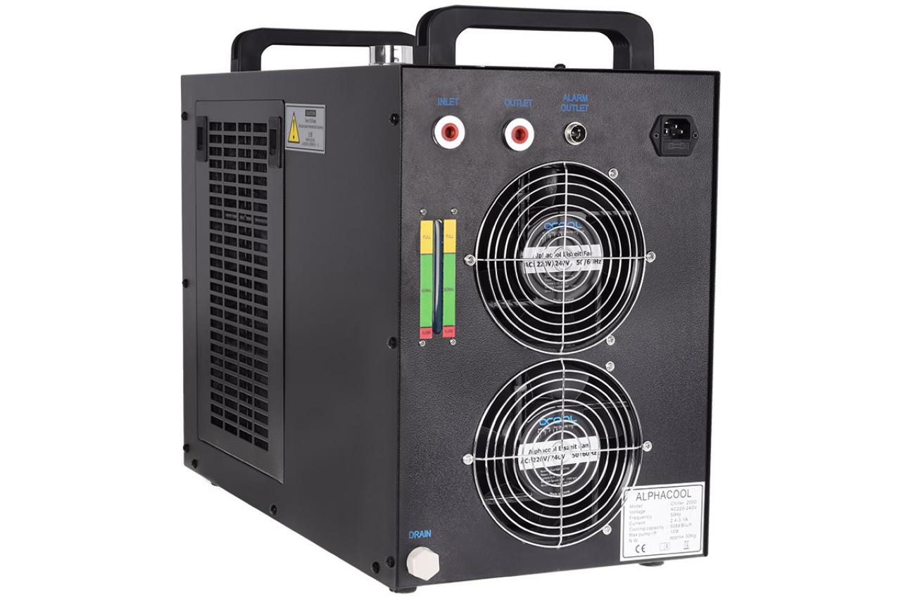 [18/03/2017] Alphacool Eiszeit: Kompressorkühlung mit integrierter Pumpe (5)