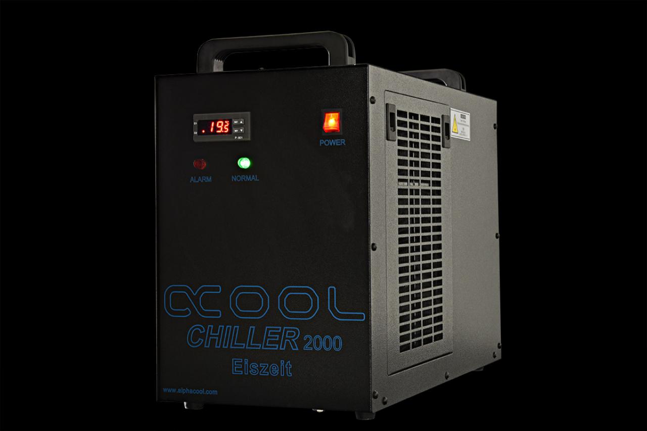 [18/03/2017] Alphacool Eiszeit: Kompressorkühlung mit integrierter Pumpe (9)