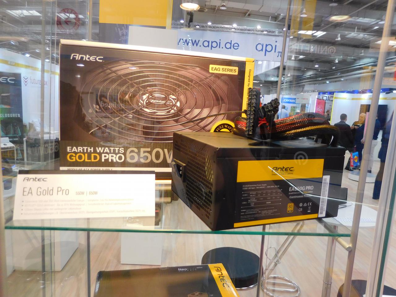 [22/03/2017] Die teilmodulare Antec-EA-Gold-Pro-Baureihe soll 15 bis 20 Euro günstiger sein als bisherige 80-Plus-Gold-Netzteile des Herstellers
