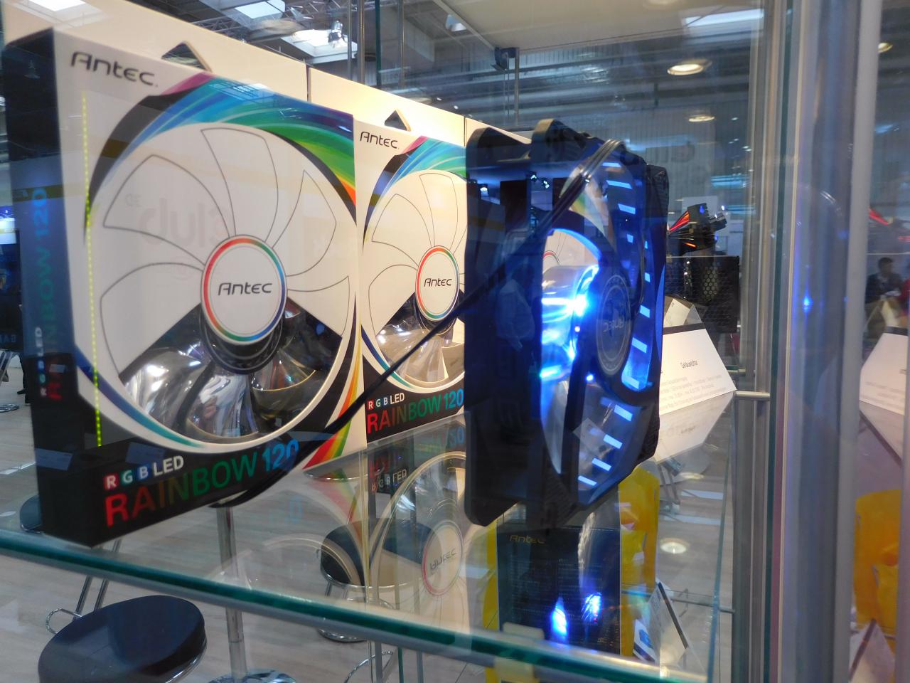 [22/03/2017] Antec Rainbow (2)