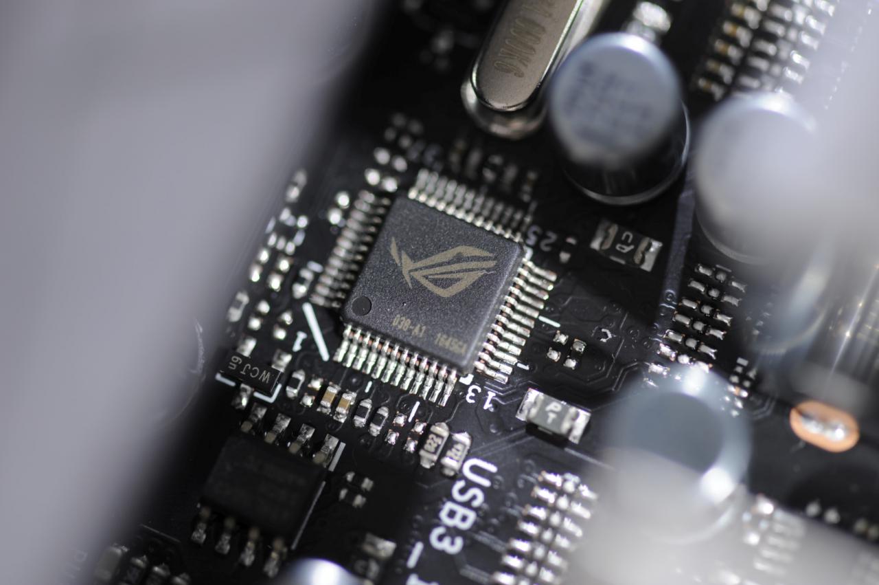 [09/03/2017] Taktgeber auf dem ROG Crosshair VI Hero von Asus