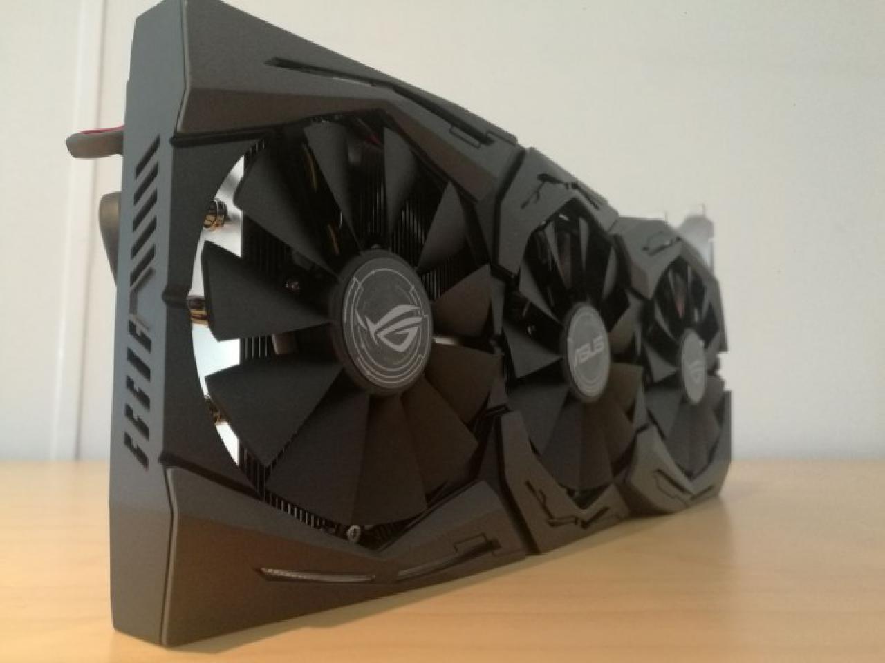 [14/03/2017] Asus ROG Geforce GTX 1080 Ti Strix: Erstmals mit 2,5 Slots und 3 Lüftern (7)