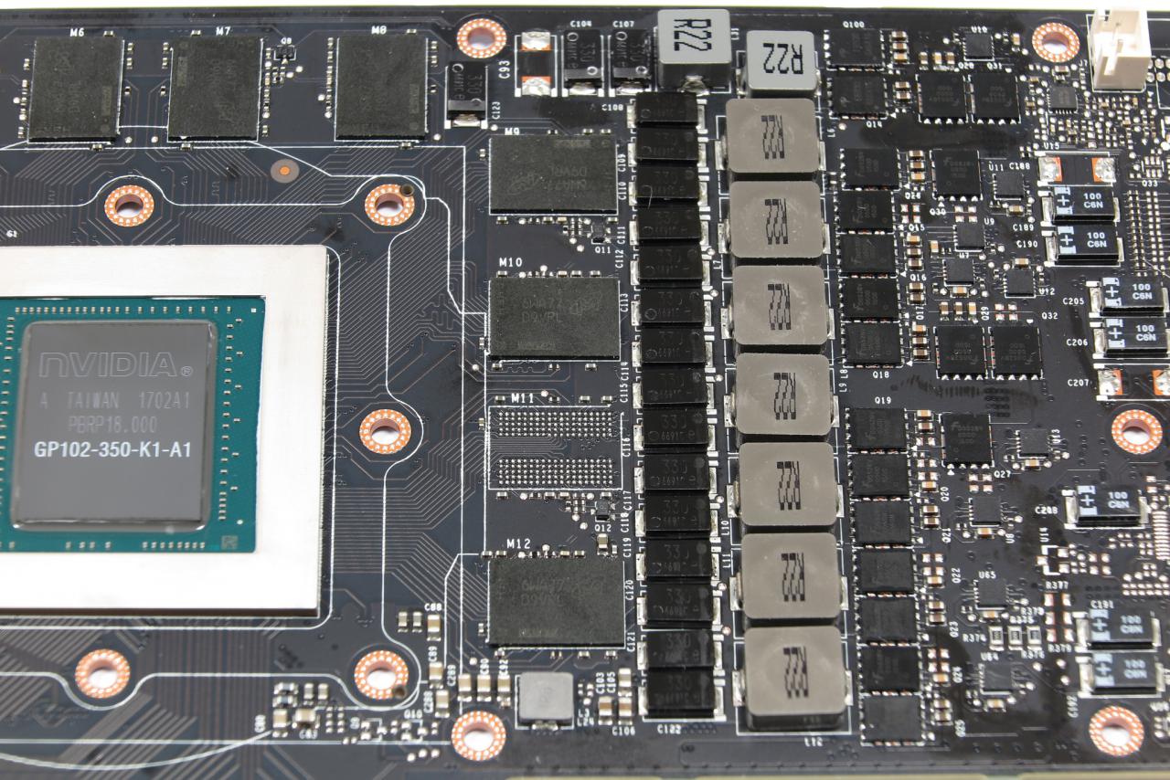 [10/03/2017] Nvidia Geforce GTX 1080 Ti: Hier wäre Platz für einen weiteren GDDR5X-Speicherchip.
