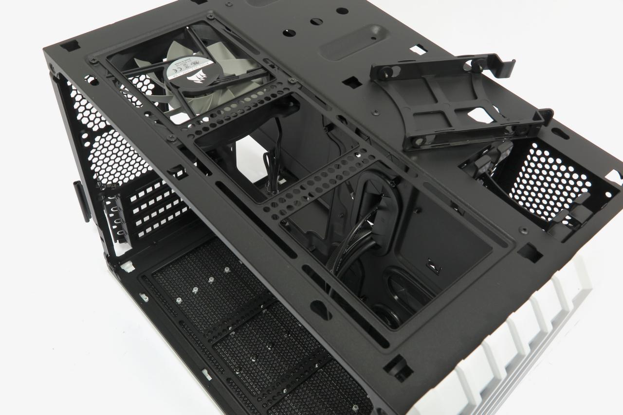 [17/03/2017] Corsair Carbide Air 240: Der Mini der Carbide-Air-Reihe im Test (14)