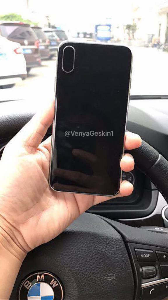 [24/04/2017] Apple iPhone 8: Angeblicher Dummy gibt Ausblick auf das Design (1)