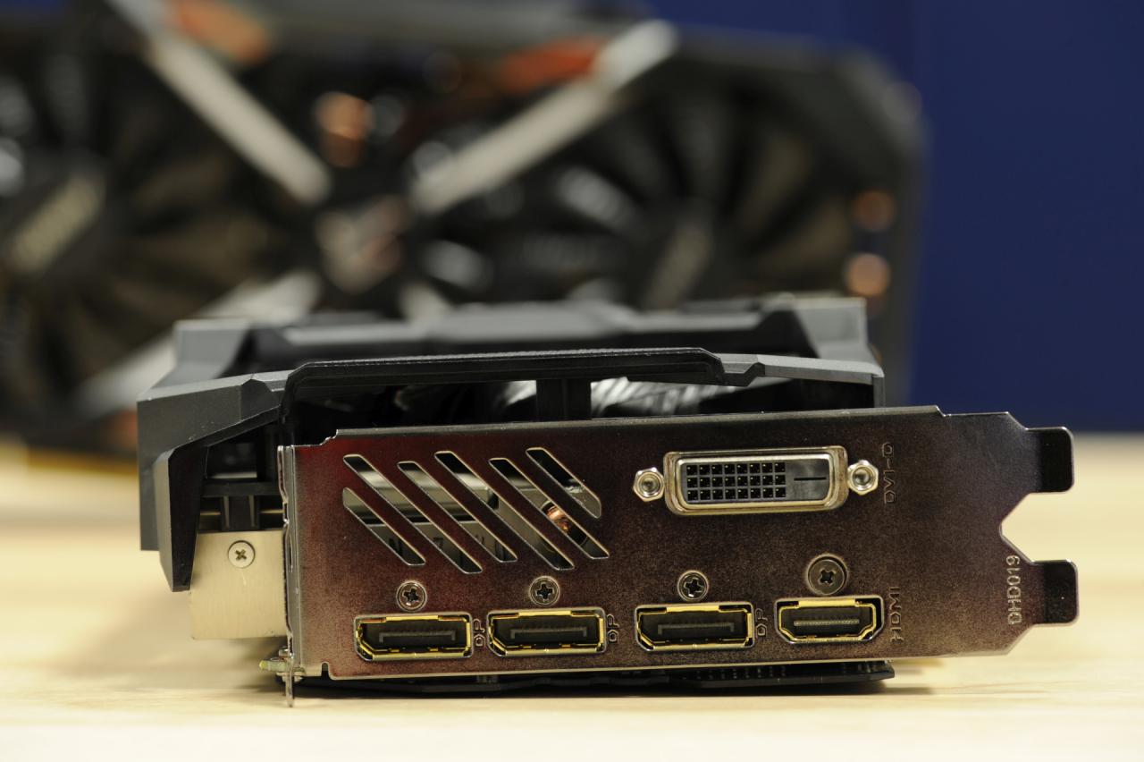 [19/04/2017] Gigabyte Aorus Radeon RX 580 XTR 8G mit 2,5-Slot-Kühler im PCGH-Testlabor (11)