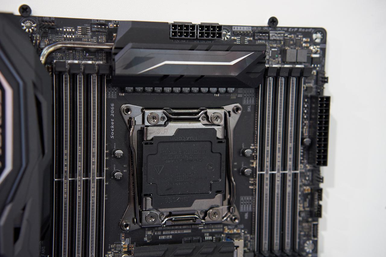 [29/05/2017] Aorus X299 Gaming 9: Gigabyte zeigt High-End-Skylake-X-Mainboard (4)