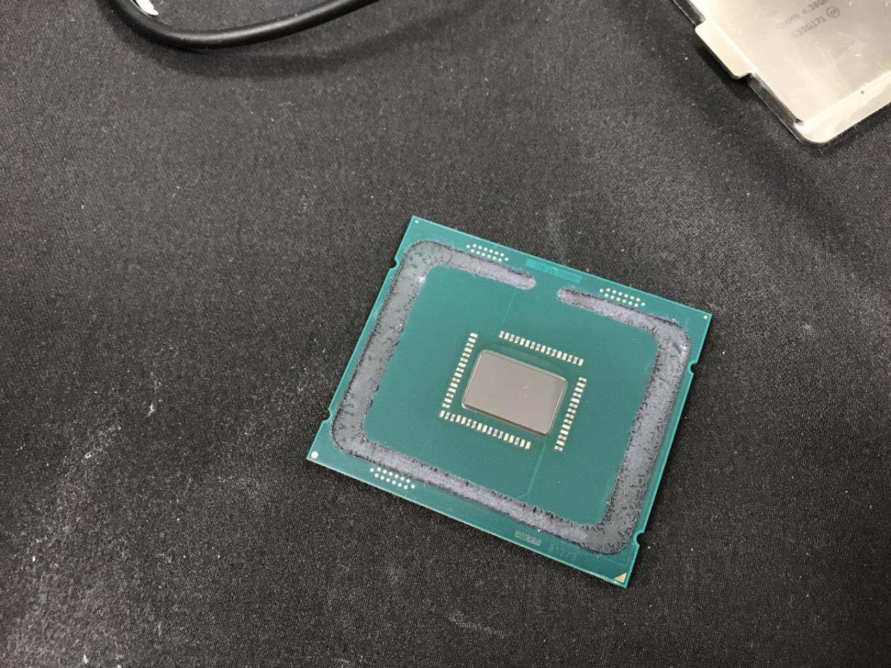 [30/05/2017] Kaby Lake X und Skylake X geköpft: Nicht verlötet, schwer zu köpfen, erste Bilder (1)