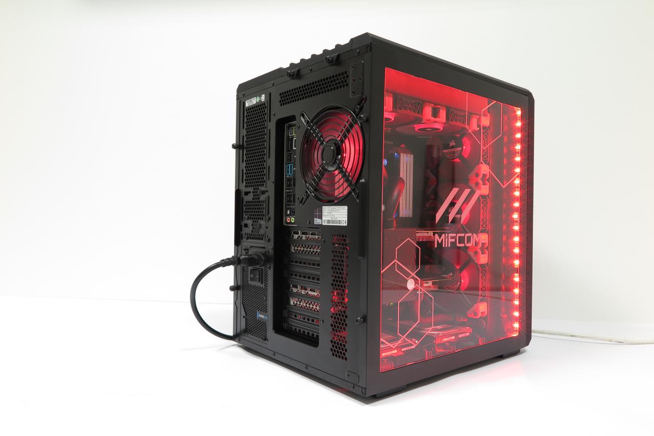 [14/05/2017] Mifcom Blackbox TITAN Xp Mainframe: High-End-PC zum Kleinwagenpreis (5)